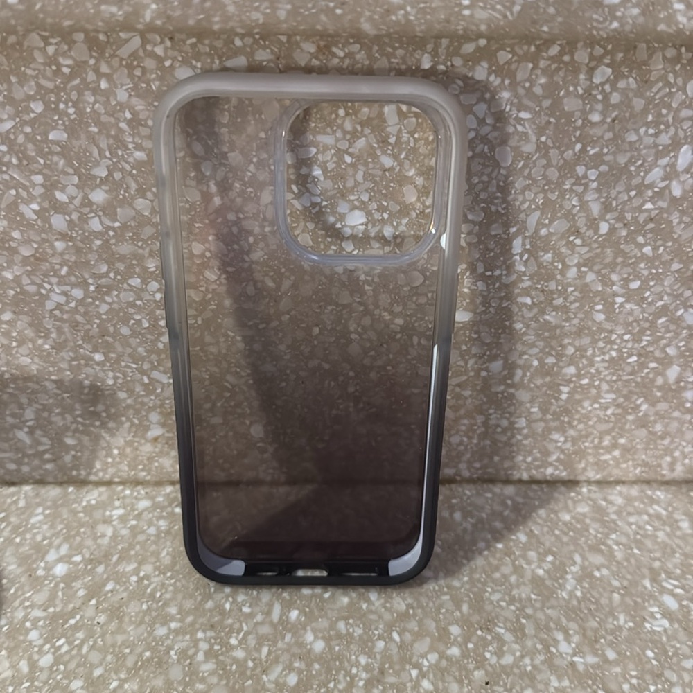 Phone case - Picture 3 of 4